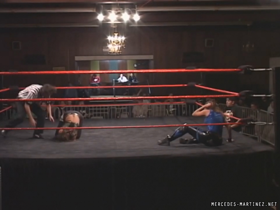 mercedesmatch20051106_Still1608.jpg