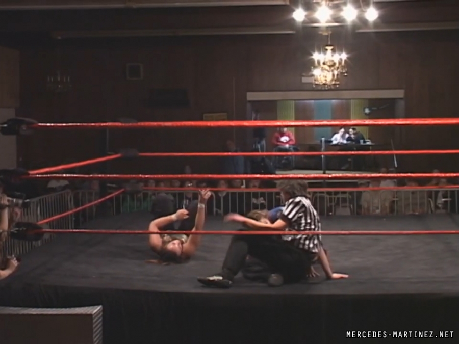 mercedesmatch20051106_Still1658.jpg