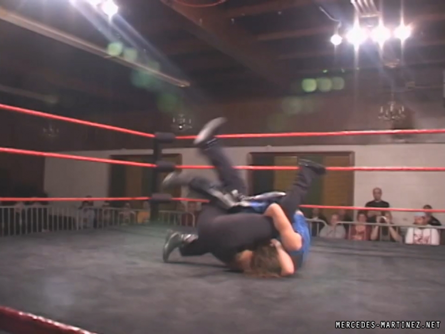 mercedesmatch20051106_Still1687.jpg