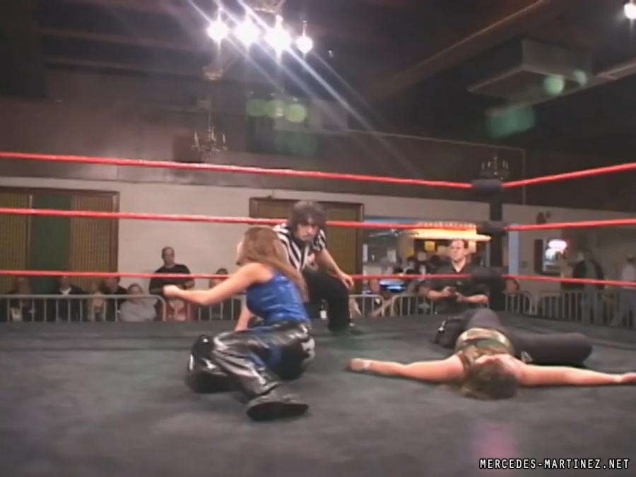 mercedesmatch20051106_Still1865.jpg