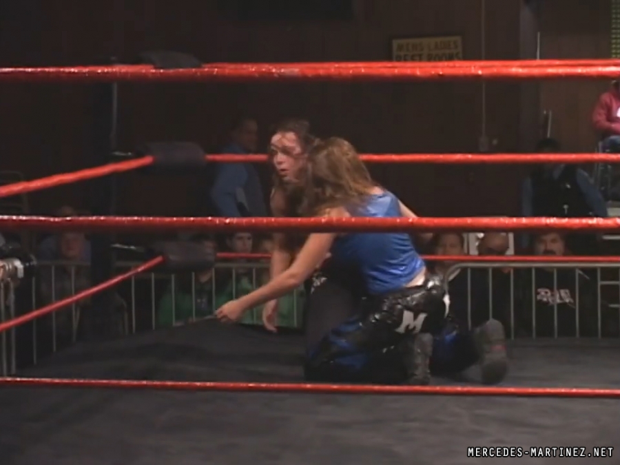 mercedesmatch20051106_Still2125.jpg