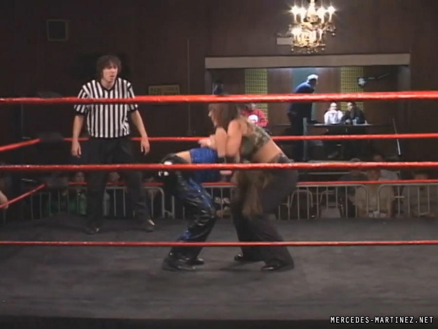 mercedesmatch20051106_Still2225.jpg