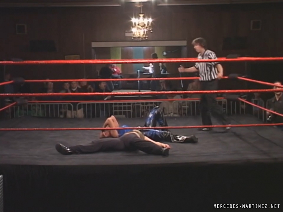 mercedesmatch20051106_Still2334.jpg