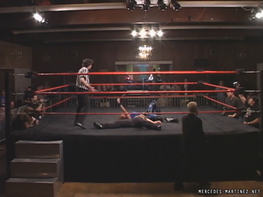 mercedesmatch20051106_Still2345.jpg