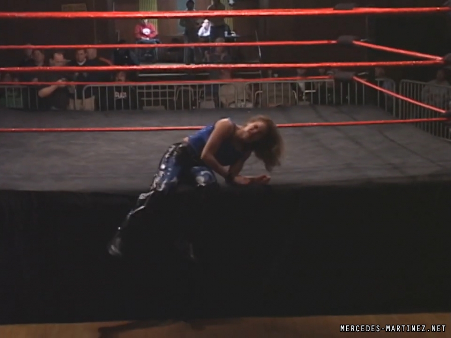 mercedesmatch20051106_Still2498.jpg