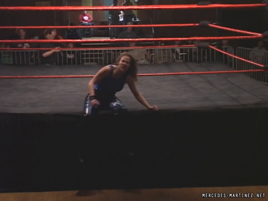 mercedesmatch20051106_Still2499.jpg