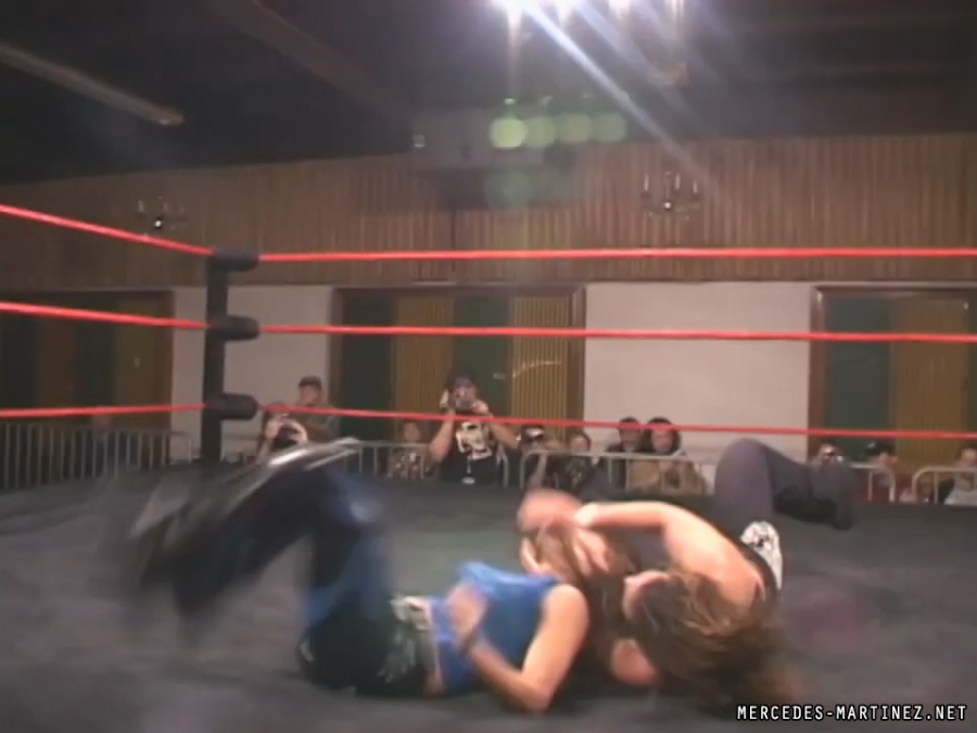 mercedesmatch20051106_Still712.jpg