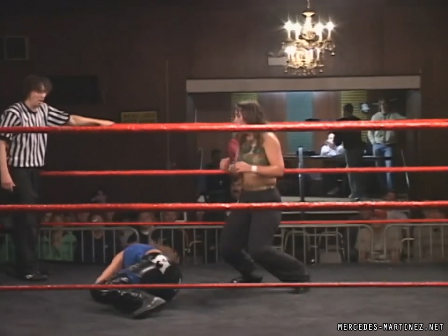 mercedesmatch20051106_Still798.jpg