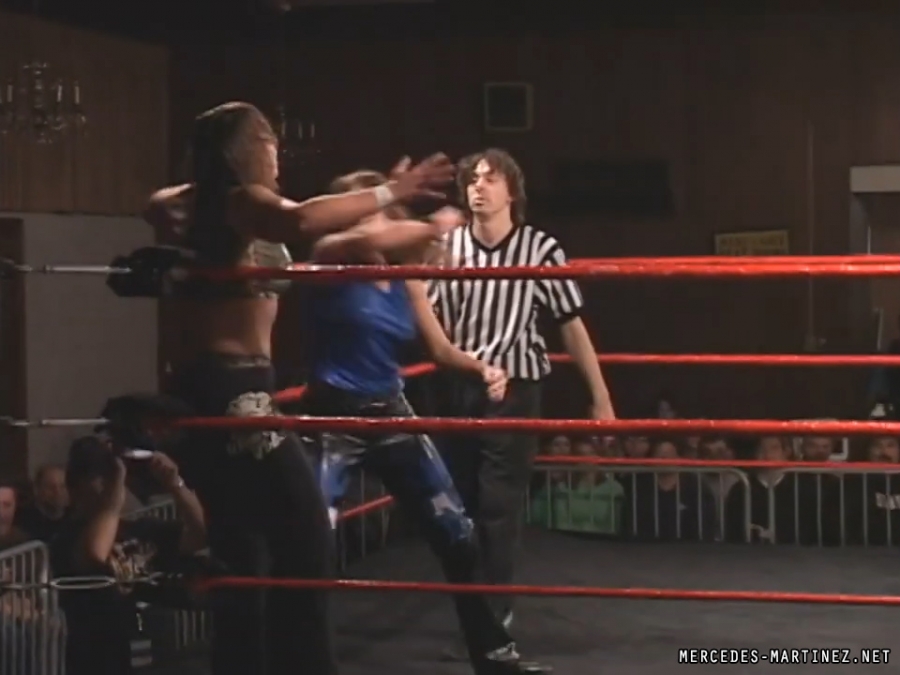 mercedesmatch20051106_Still891.jpg