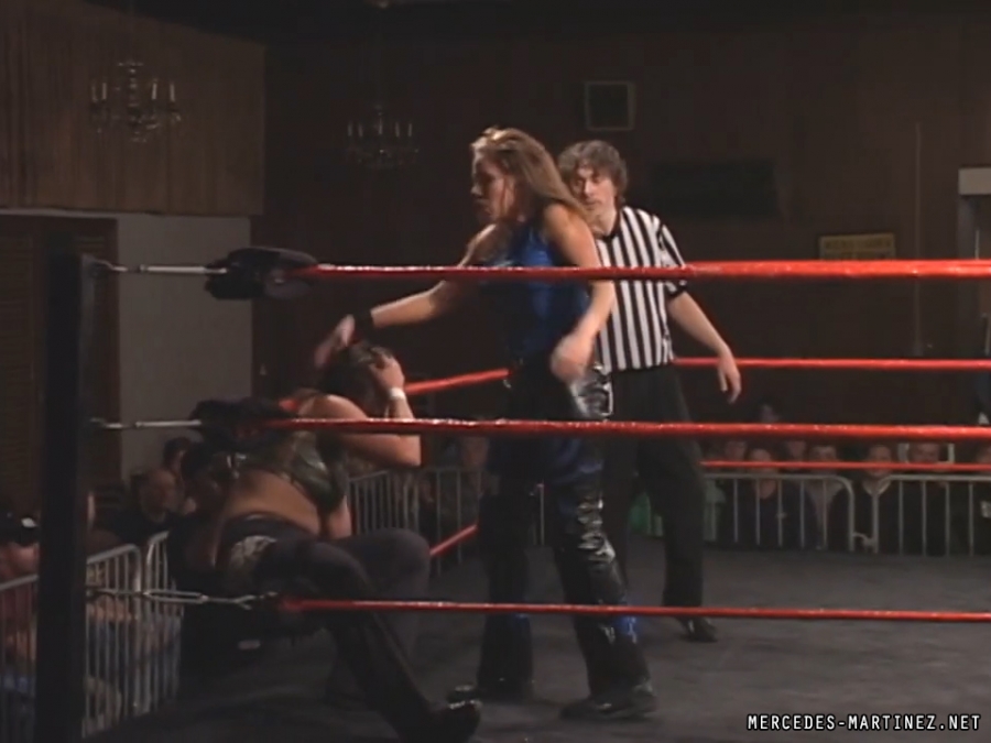 mercedesmatch20051106_Still913.jpg