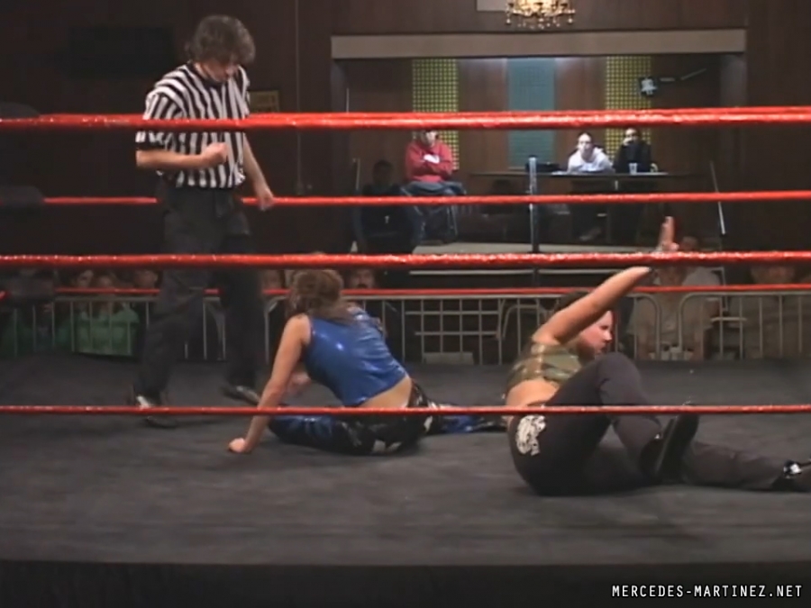 mercedesmatch20051106_Still937.jpg