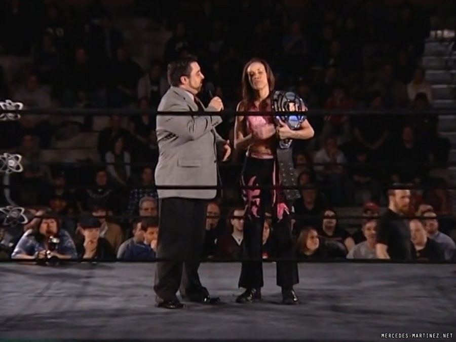 mercedesmatch20100116_Still266.jpg