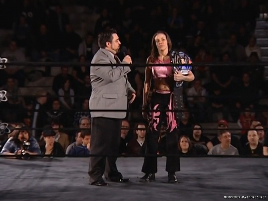 mercedesmatch20100116_Still267.jpg