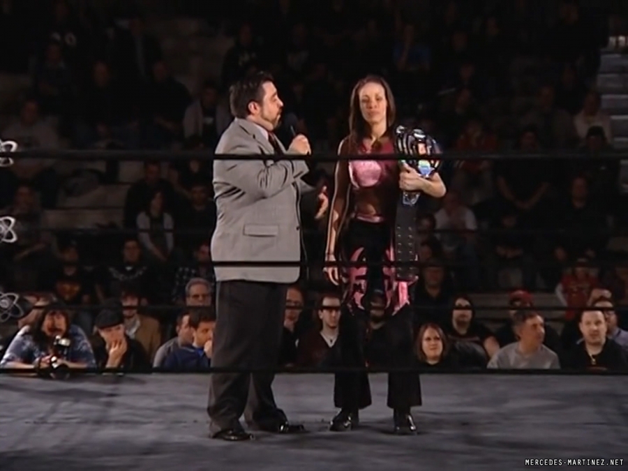 mercedesmatch20100116_Still269.jpg