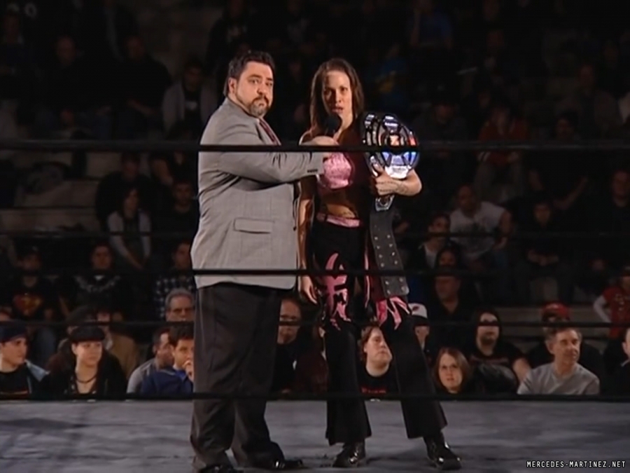 mercedesmatch20100116_Still278.jpg