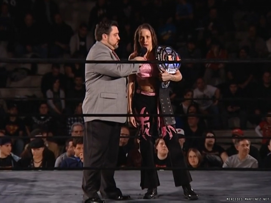 mercedesmatch20100116_Still279.jpg