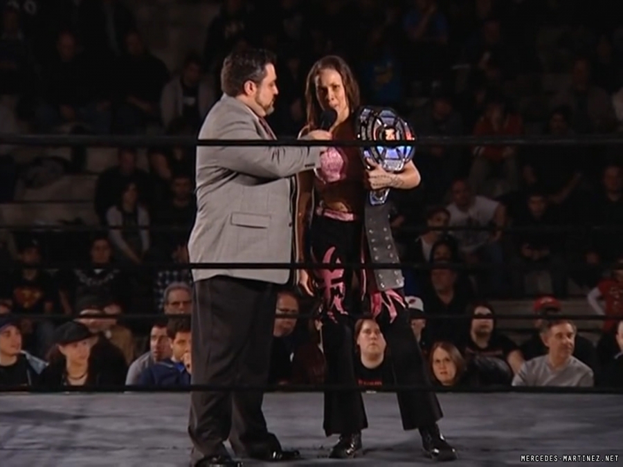 mercedesmatch20100116_Still282.jpg