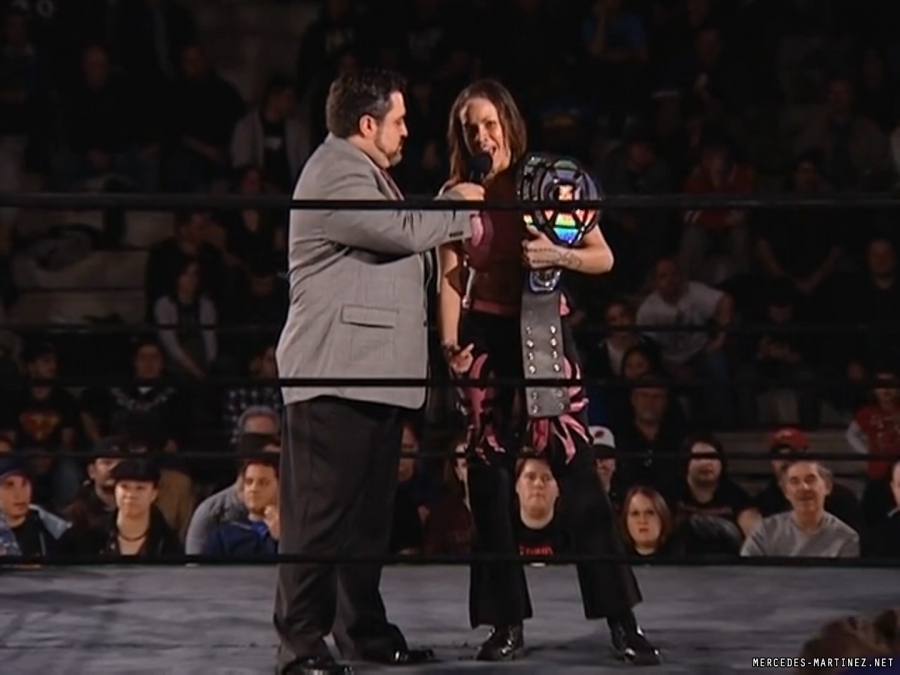 mercedesmatch20100116_Still299.jpg