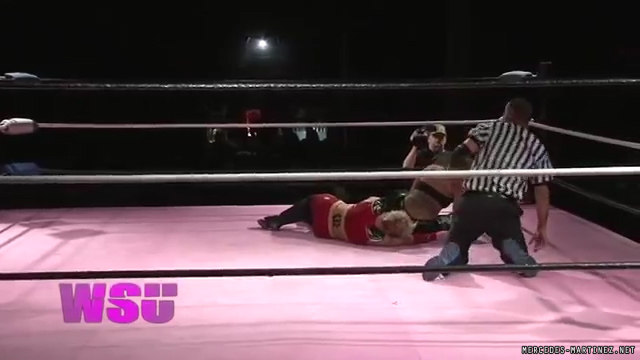 mercedesmatch20121013_Still2385.jpg