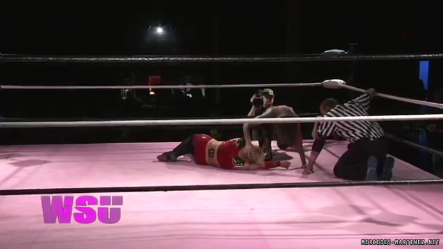 mercedesmatch20121013_Still2399.jpg