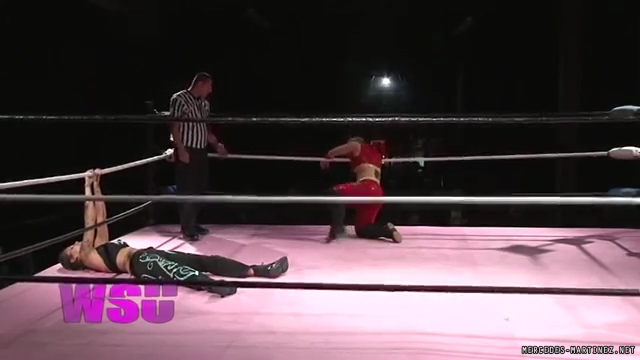 mercedesmatch20121013_Still2775.jpg