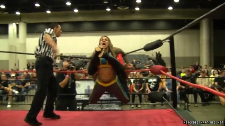 mercedesmatch20171007_Still536.jpg