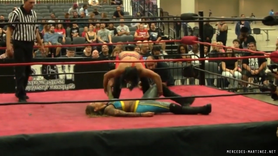 mercedesmatch20171007_Still918.jpg
