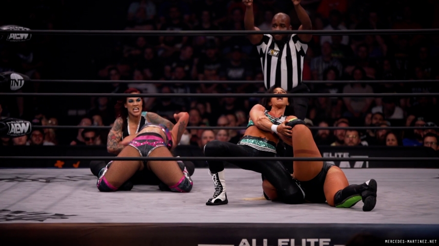 mercedesroh20220719_00_01_03_00_Still066.jpg