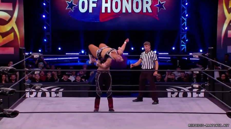 mercedesmatch20220401_00_10_40_07_Still1229.jpg