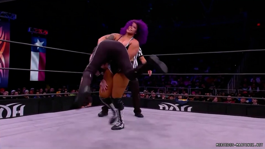mercedesmatch20220401_00_13_29_00_Still1564.jpg