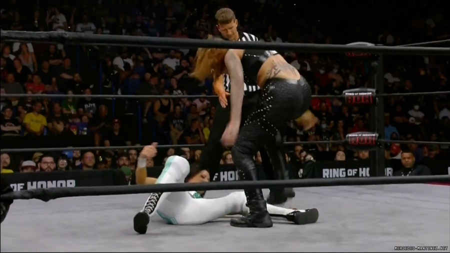 mercedesroh20220723_00_03_02_15_Still354.jpg