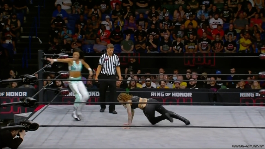 mercedesroh20220723_00_03_22_00_Still393.jpg
