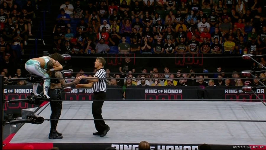 mercedesroh20220723_00_06_28_15_Still722.jpg