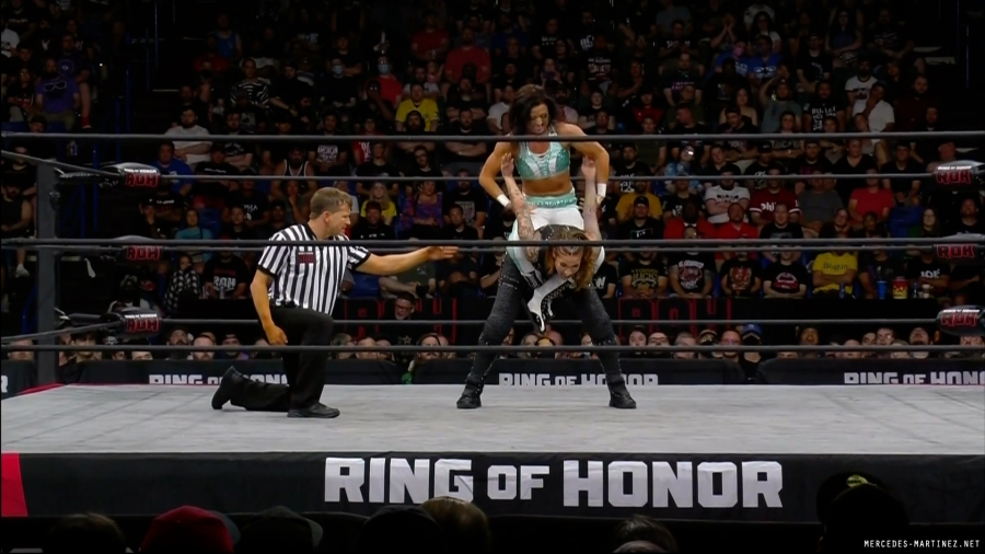 mercedesroh20220723_00_10_09_15_Still1157.jpg