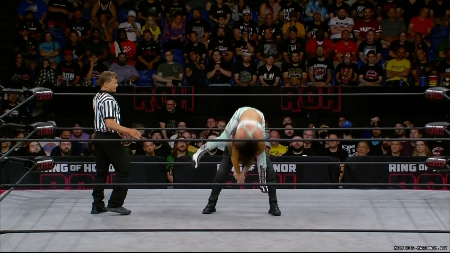 mercedesroh20220723_00_10_26_00_Still1190.jpg