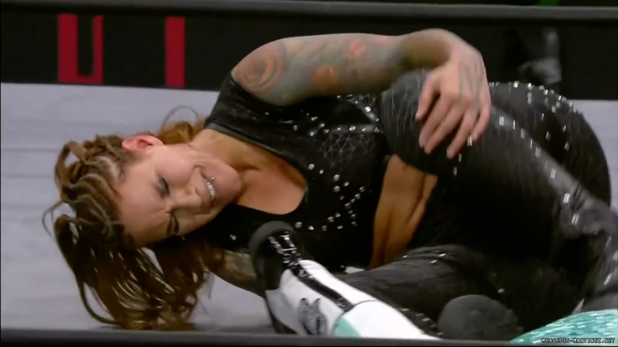 mercedesroh20220723_00_18_44_00_Still2185.jpg