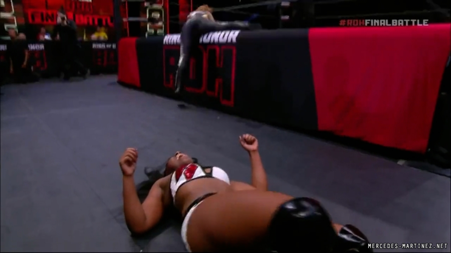 mercedesroh20221210_00_13_17_00_Still1241.jpg