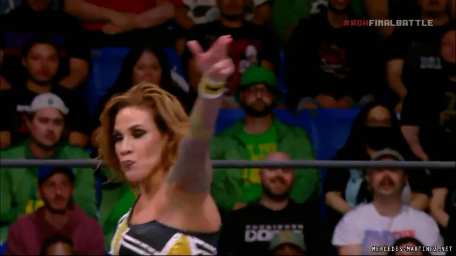 mercedesroh20221210_00_13_34_00_Still1259.jpg