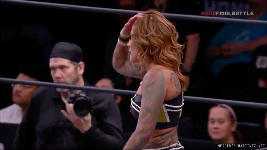 mercedesroh20221210_00_13_41_00_Still1264.jpg