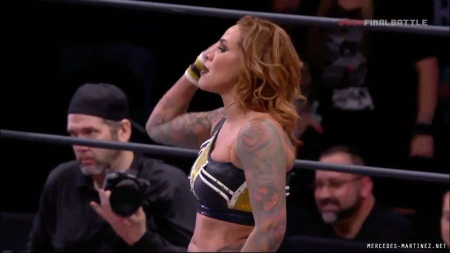 mercedesroh20221210_00_13_41_15_Still1265.jpg