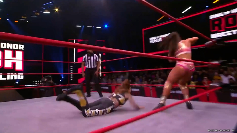 mercedesroh20230518_00_03_52_15_Still450.jpg