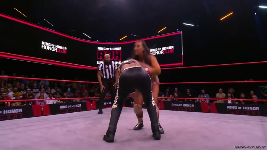 mercedesroh20230518_00_04_33_00_Still528.jpg
