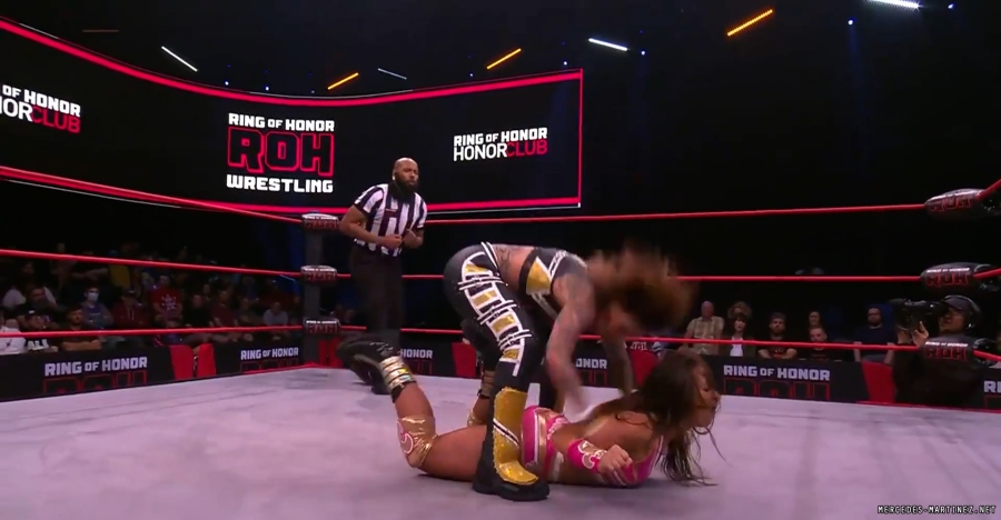 mercedesroh20230518_00_06_55_00_Still023.jpg