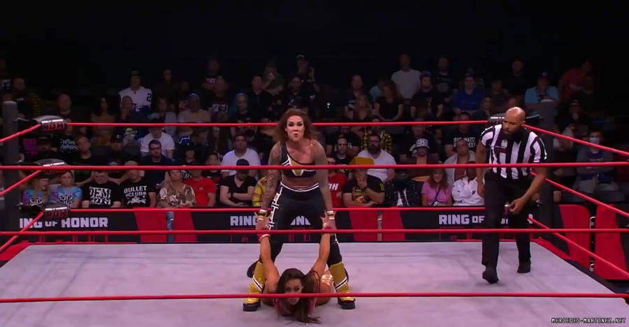 mercedesroh20230518_00_06_56_00_Still025.jpg
