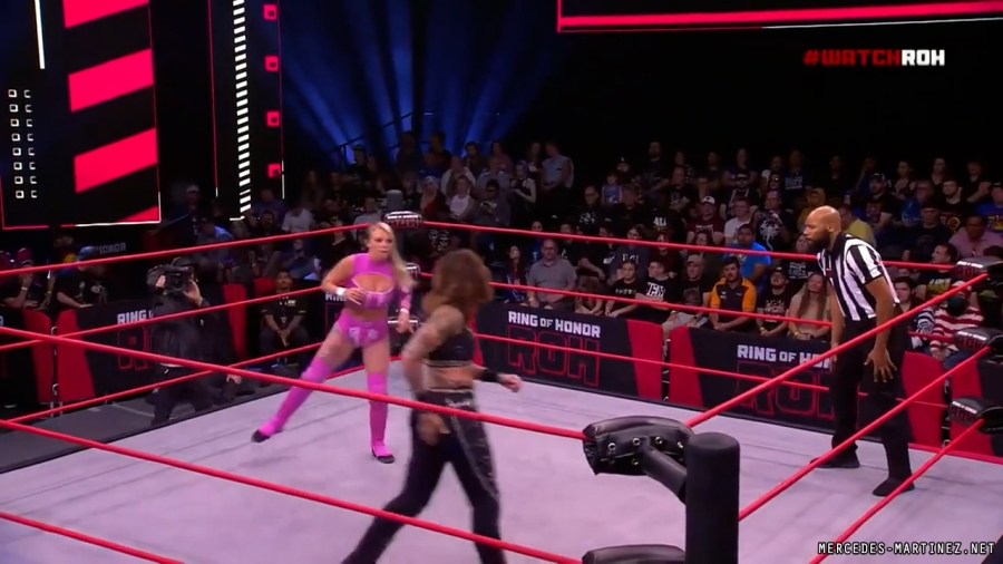 mercedesroh20230525_00_00_46_15_Still073.jpg