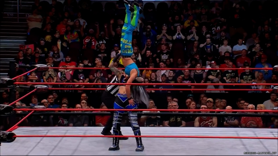 mercedesroh20230914_00_00_58_20_Still332.jpg