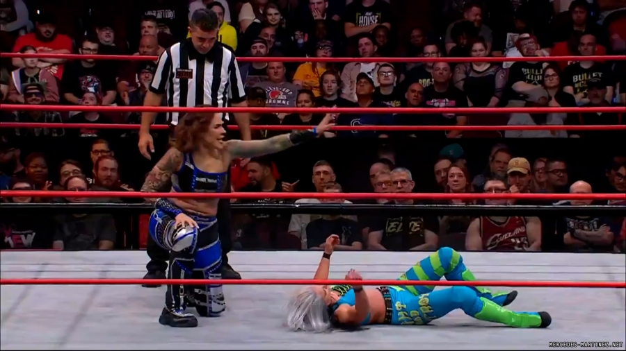 mercedesroh20230914_00_01_05_00_Still370.jpg