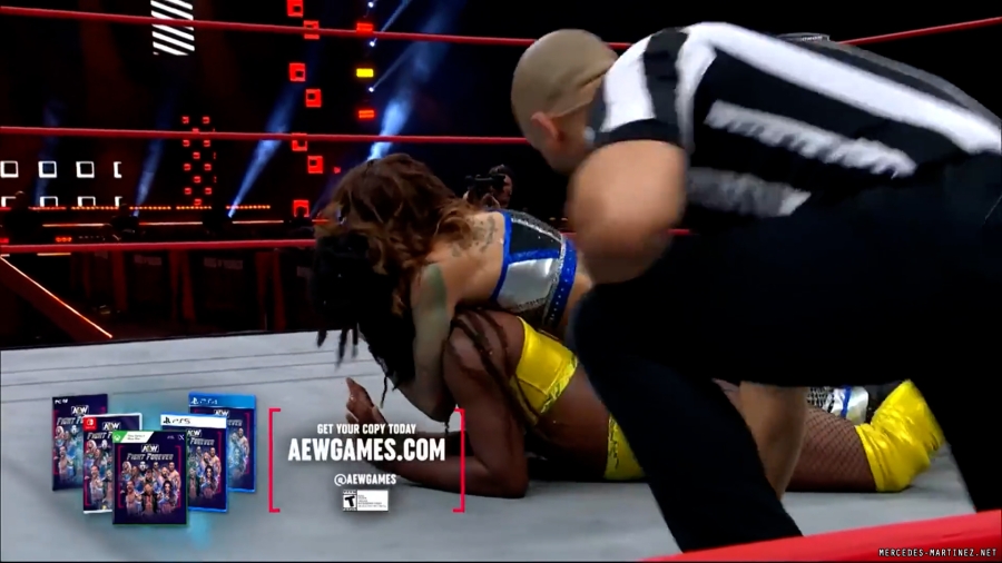 mercedesroh20230921_00_00_31_05_Still159.jpg