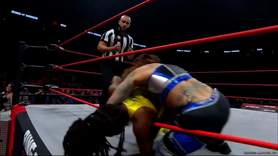 mercedesroh20230921_00_01_00_25_Still326.jpg