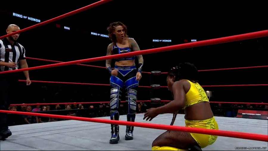 mercedesroh20230921_00_01_05_15_Still349.jpg